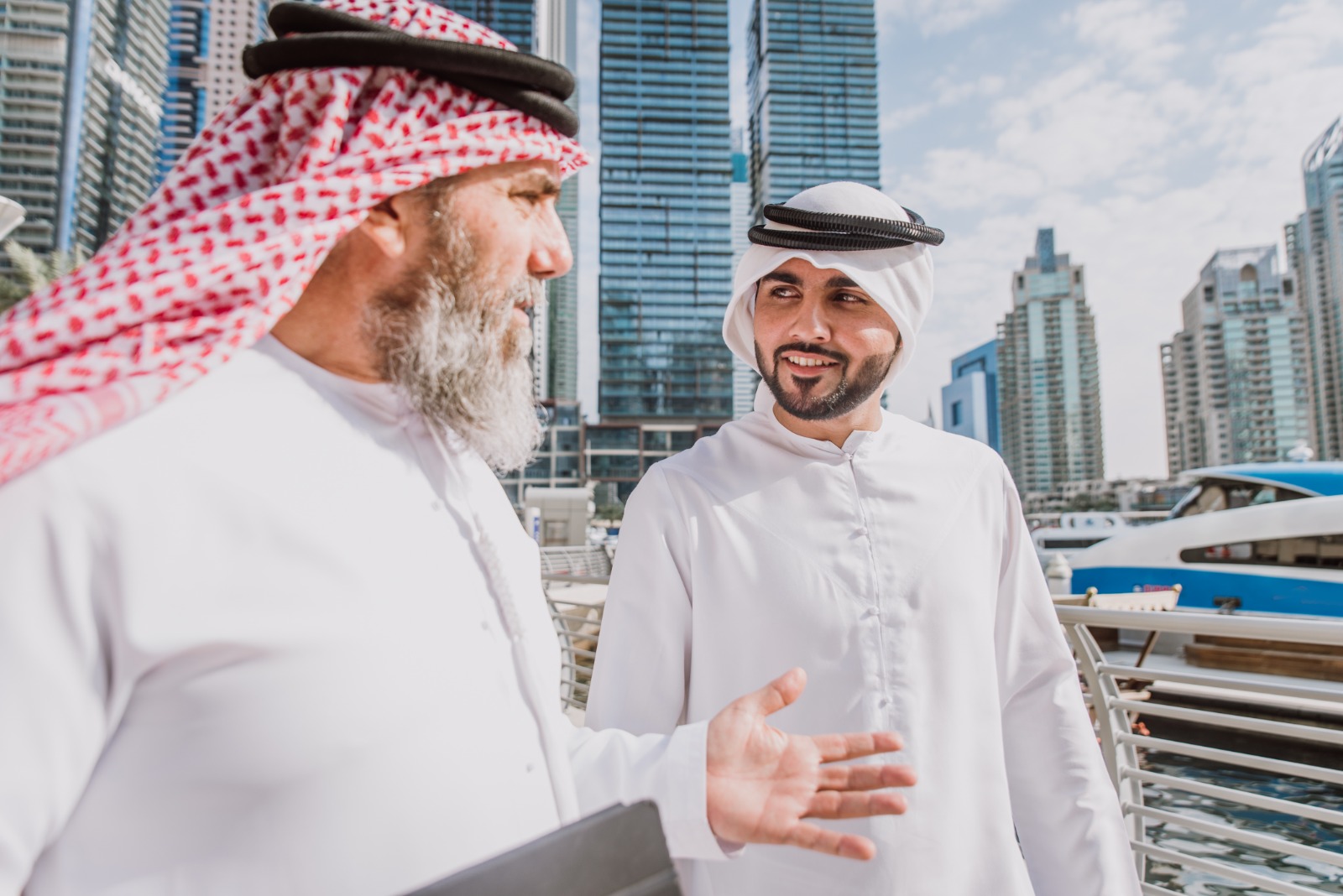 Living in Dubai: A Guide to Top Communities and Smart Property Choices